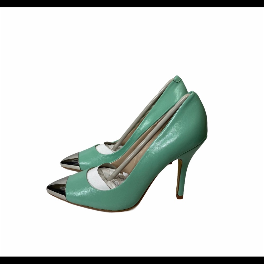 Chinese Laundry Mint Cap Toe Heels